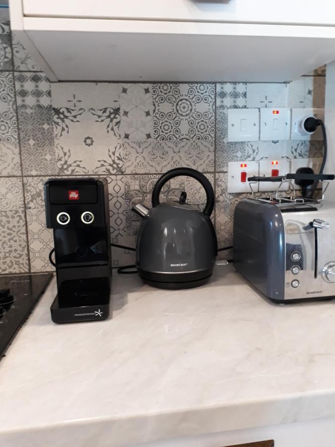 Karavella Vintage Apartment Paphos Luaran gambar