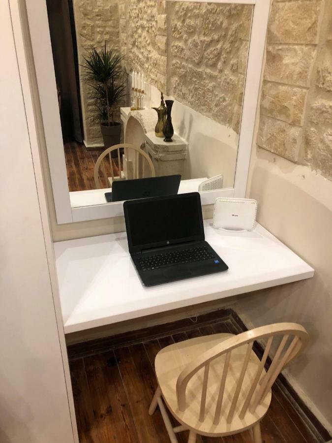 Karavella Vintage Apartment Paphos Luaran gambar